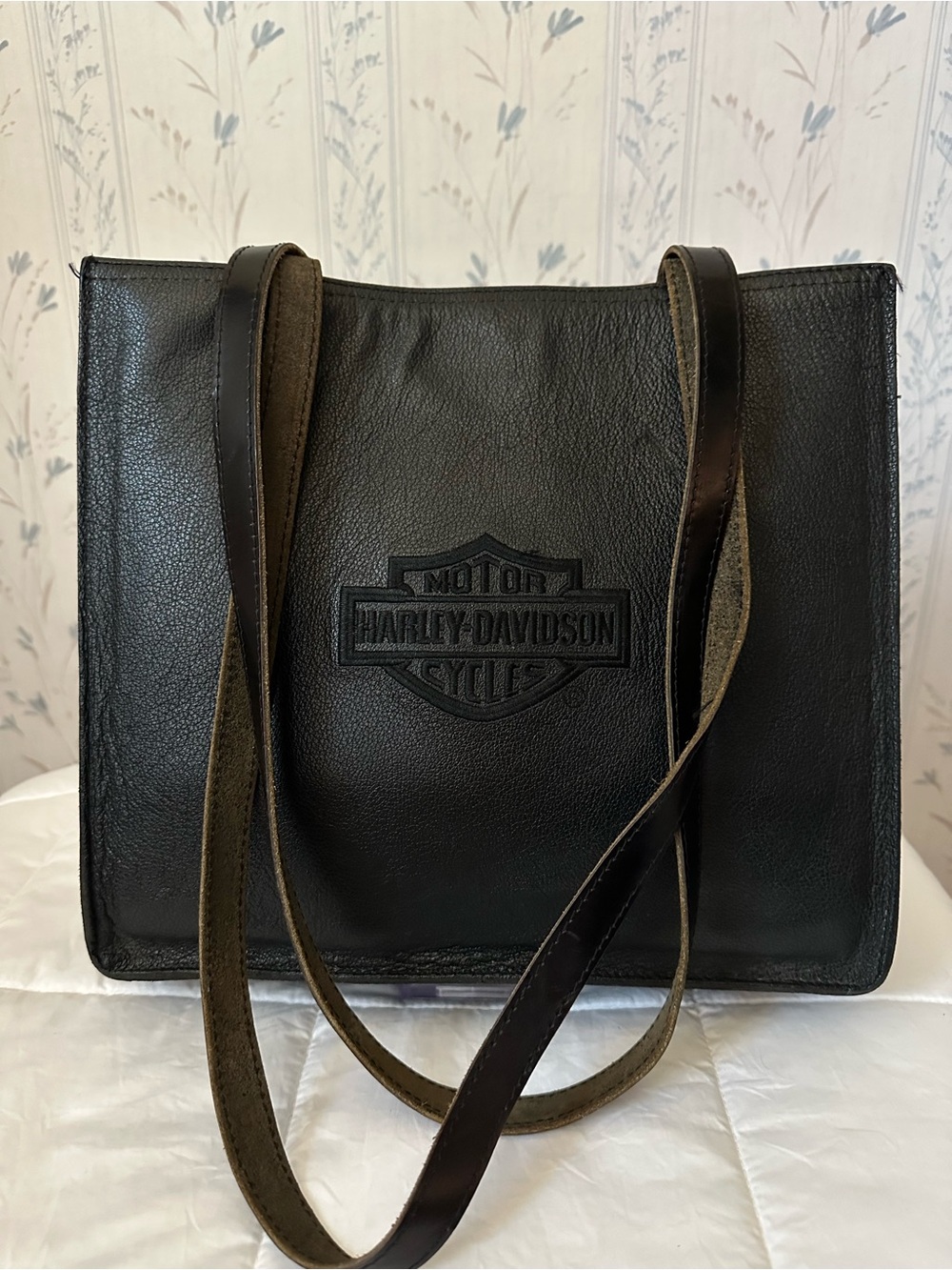 Harley-Davidson Vintage Leather Messenger Tote